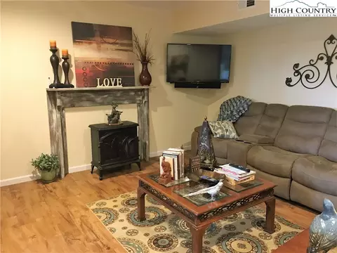 707 Phillips Gap Rd, Purlear, NC 28665 photo 22