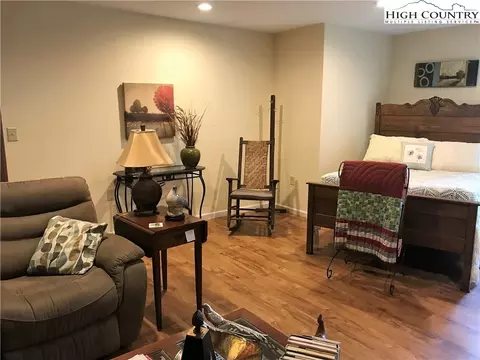 707 Phillips Gap Rd, Purlear, NC 28665 photo 21