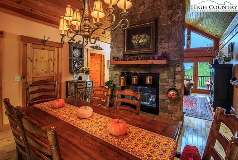 285 Talon Dr, Deep Gap, NC 28618 photo 3