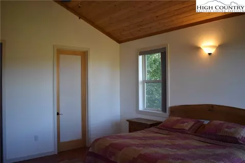 895 Little Windfall Rd, Lansing, NC 28643 photo 26