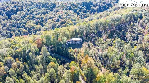 895 Little Windfall Rd, Lansing, NC 28643 photo 3