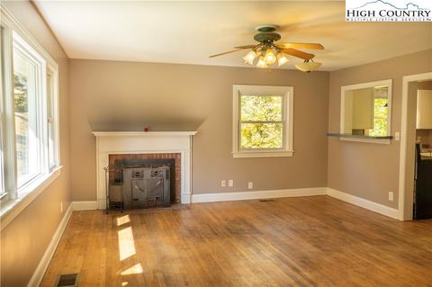 331 Highland Ave, Boone, NC 28607 photo 2