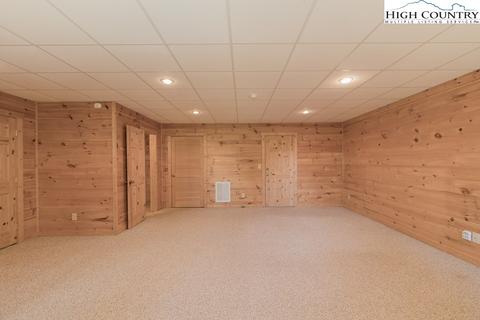 1074 Pepper Bush Rd, Purlear, NC 28665 photo 31