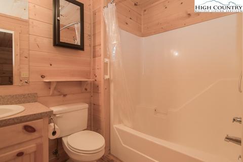 1074 Pepper Bush Rd, Purlear, NC 28665 photo 17