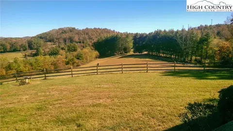 616 White Pine Dr, Ennice, NC 28623 photo 7