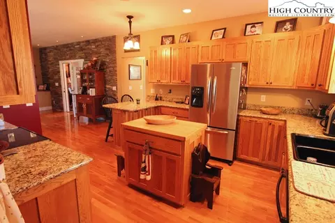 931 Graystone Rd, Independence, VA 24348 photo 15