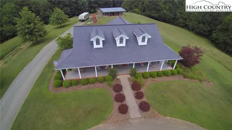 931 Graystone Rd, Independence, VA 24348 photo 2