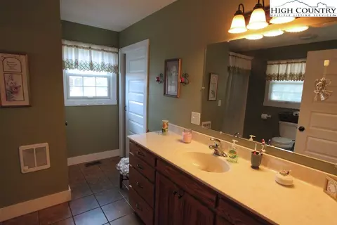 931 Graystone Rd, Independence, VA 24348 photo 17