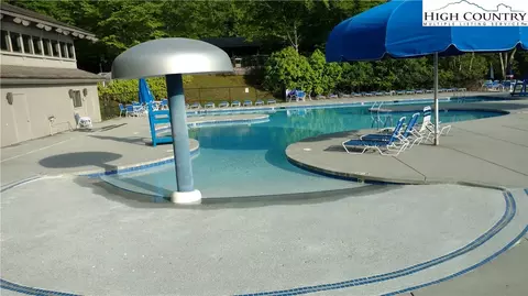 212 Lake Rd, Beech Mountain, NC 28604 photo 9