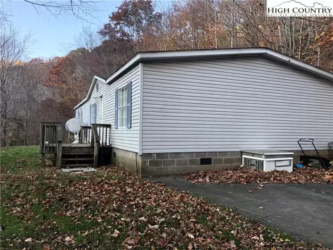 3017 Three Top Rd, Creston, NC 28615 photo 20