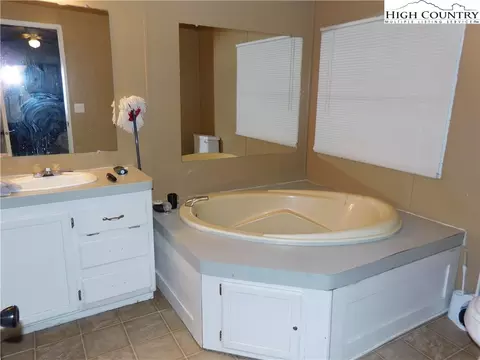 3017 Three Top Rd, Creston, NC 28615 photo 12