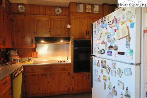 139 Choate Ave, Sparta, NC 28675 photo 4