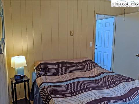 751 Horse Shoe Ridge E Rd, Deep Gap, NC 28618 photo 8