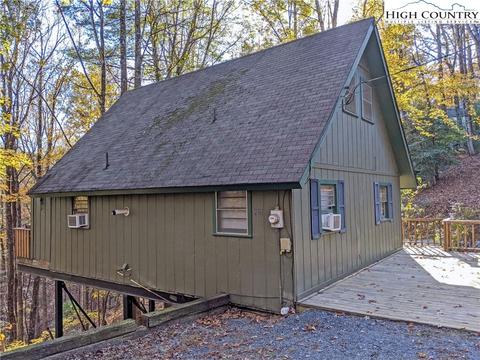 751 Horse Shoe Ridge E Rd, Deep Gap, NC 28618 photo 2