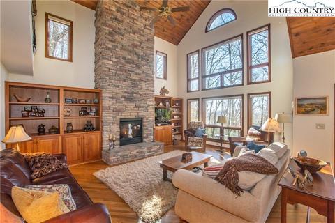 314 High Willhays, Boone, NC 28607 photo 2
