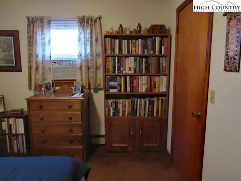 261 Mountain View Rd, Jefferson, NC 28640 photo 12