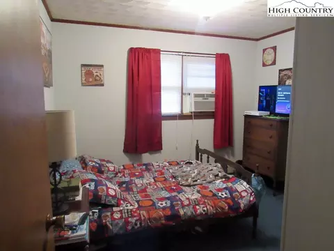 261 Mountain View Rd, Jefferson, NC 28640 photo 13