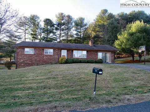 261 Mountain View Rd, Jefferson, NC 28640 photo 1