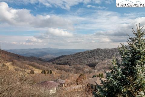 389 Skiview Rd, Seven Devils, NC 28604 photo 44