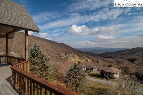 389 Skiview Rd, Seven Devils, NC 28604 photo 16