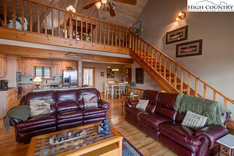 389 Skiview Rd, Seven Devils, NC 28604 photo 11
