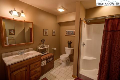 389 Skiview Rd, Seven Devils, NC 28604 photo 33