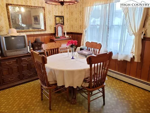 346 Big Oak Rd, Ennice, NC 28623 photo 5
