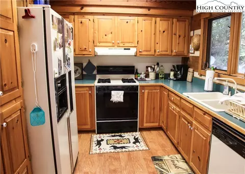 1288 Meadow Rd, Ferguson, NC 28624 photo 6