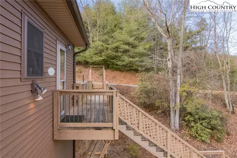 4091 Staghorn Rd, Purlear, NC 28665 photo 18