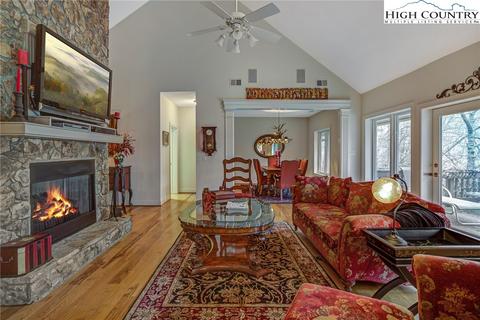 595 Chestnut, Boone, NC 28607 photo 3