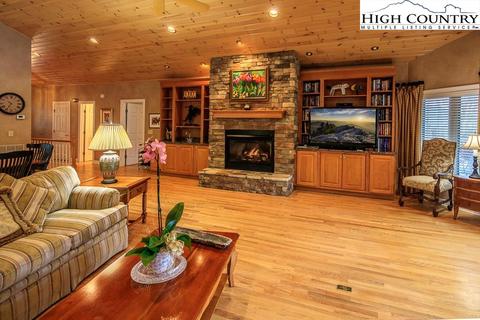 2450 Hickory Rd, Boone, NC 28607 photo 8