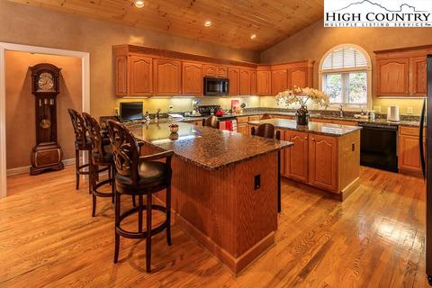 2450 Hickory Rd, Boone, NC 28607 photo 14