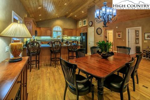 2450 Hickory Rd, Boone, NC 28607 photo 13