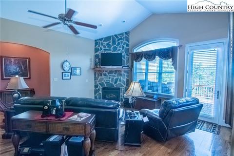 127 Wimbledon Dr, Roaring Gap, NC 28668 photo 5