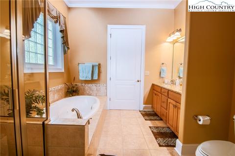 127 Wimbledon Dr, Roaring Gap, NC 28668 photo 23