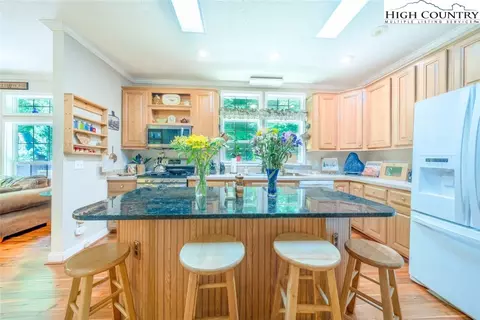 268 William T Calloway Rd, Todd, NC 28684 photo 8