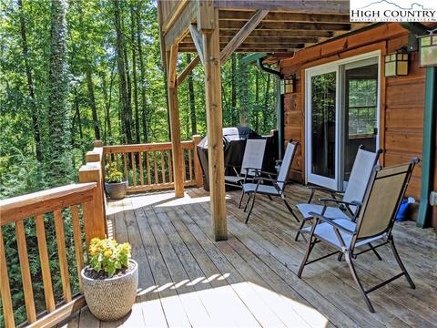 632 Grousemoor Rd, Deep Gap, NC 28618 photo 4