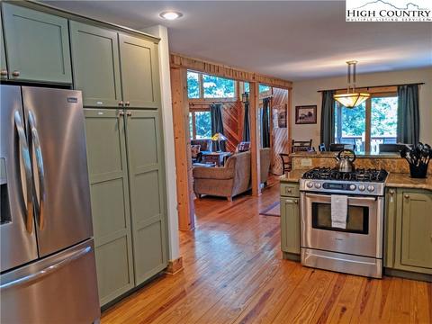 632 Grousemoor Rd, Deep Gap, NC 28618 photo 8