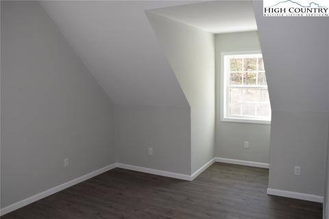 281 Brinkley Pl, Deep Gap, NC 28618 photo 8