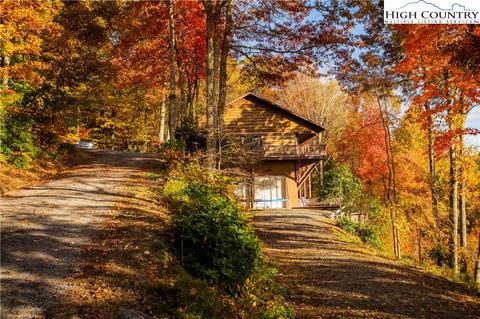 447 Wildwood Dr, Deep Gap, NC 28618 photo 2