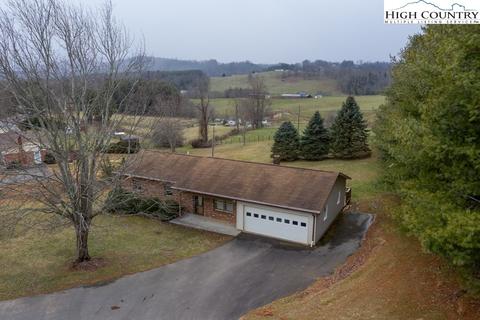 278 Tedder Rd, Sparta, NC 28675 photo 3