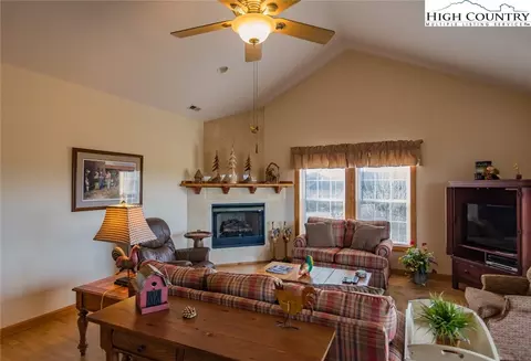 835 Green Meadows Dr, Todd, NC 28684 photo 25