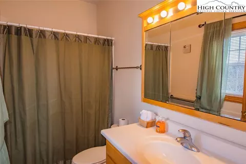 835 Green Meadows Dr, Todd, NC 28684 photo 33