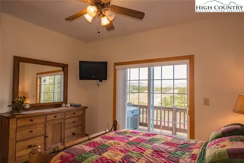 835 Green Meadows Dr, Todd, NC 28684 photo 9