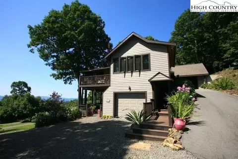 1050 Forest Trl, Independence, VA 24348 photo 3
