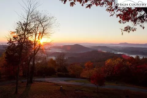1050 Forest Trl, Independence, VA 24348 photo 16