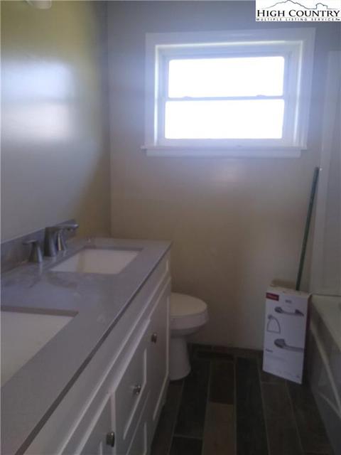 56 Choate, Sparta, NC 28675 photo 17