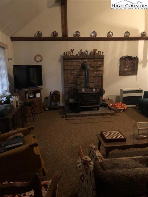450 Ward Circle Dr, Sparta, NC 28675 photo 9