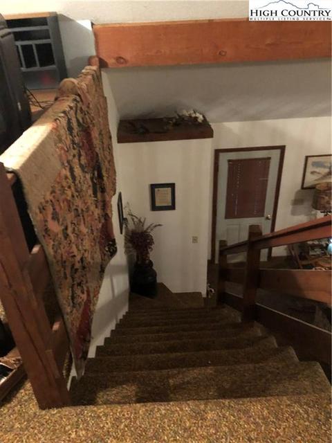450 Ward Circle Dr, Sparta, NC 28675 photo 7