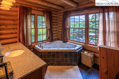 151 Stardance Trl, Deep Gap, NC 28618 photo 21